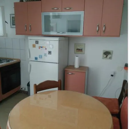 Zenta 2 Apartment